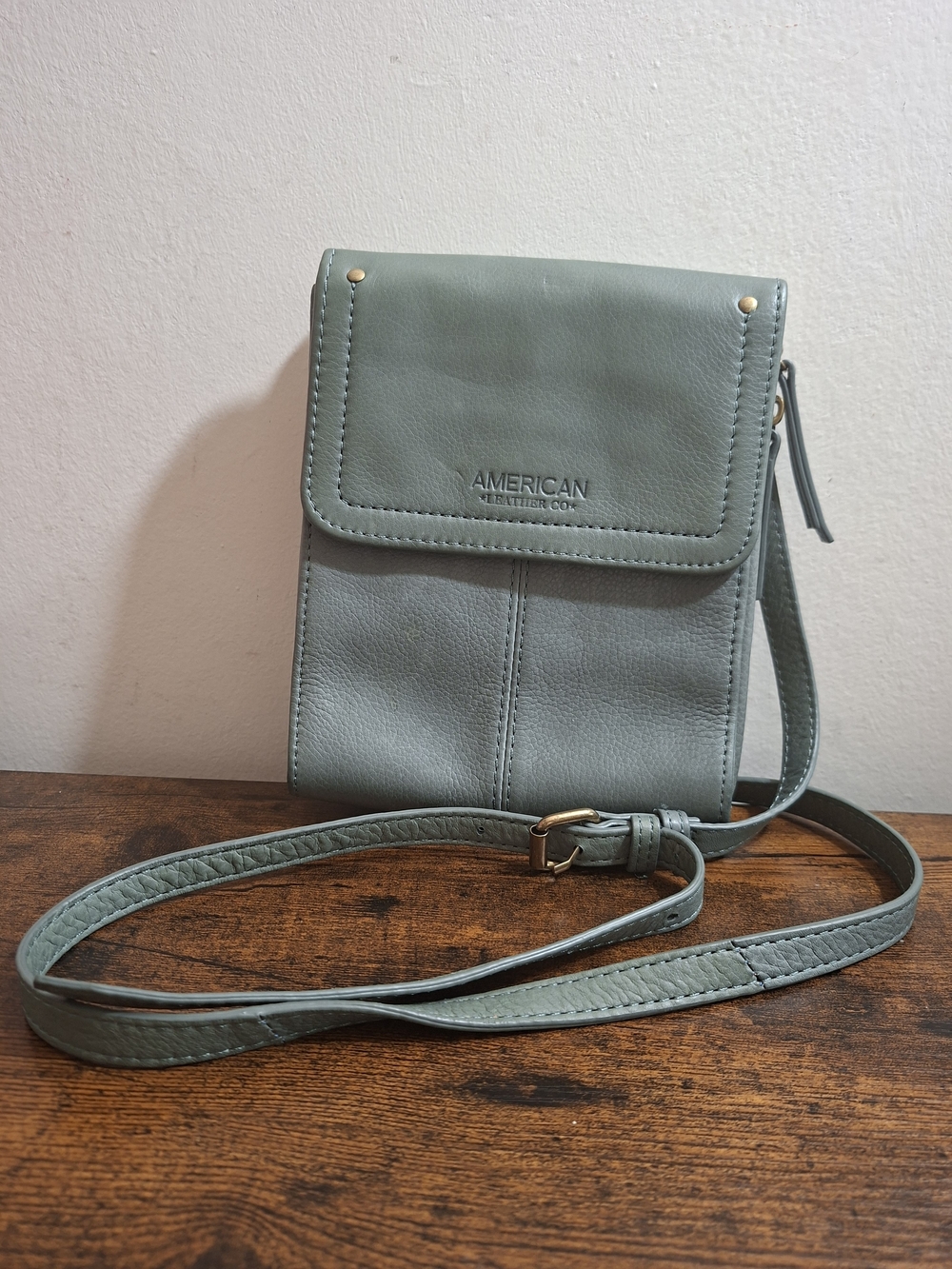 American Leather Co Vintage Soft Leather Crossbody Kansas Bag Morning Mist GREEN